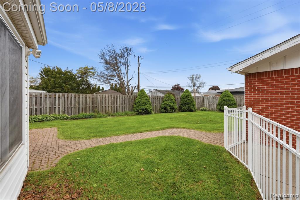 33304 Fraser Avenue, Fraser, MI 48026 — Photo 30