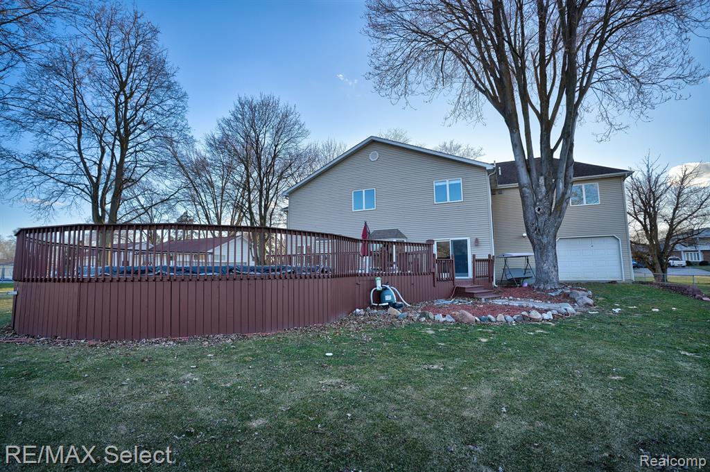 4196 LARK Lane, Flint, MI 48506 — Photo 33