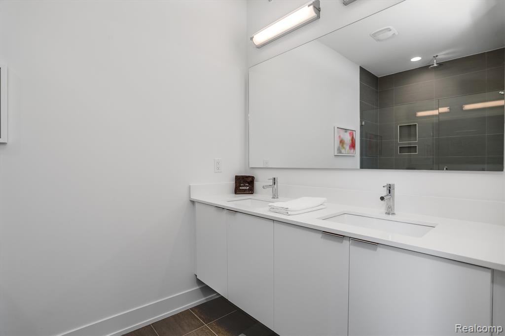 245 Alfred Street, Detroit, MI 48201 — Photo 24