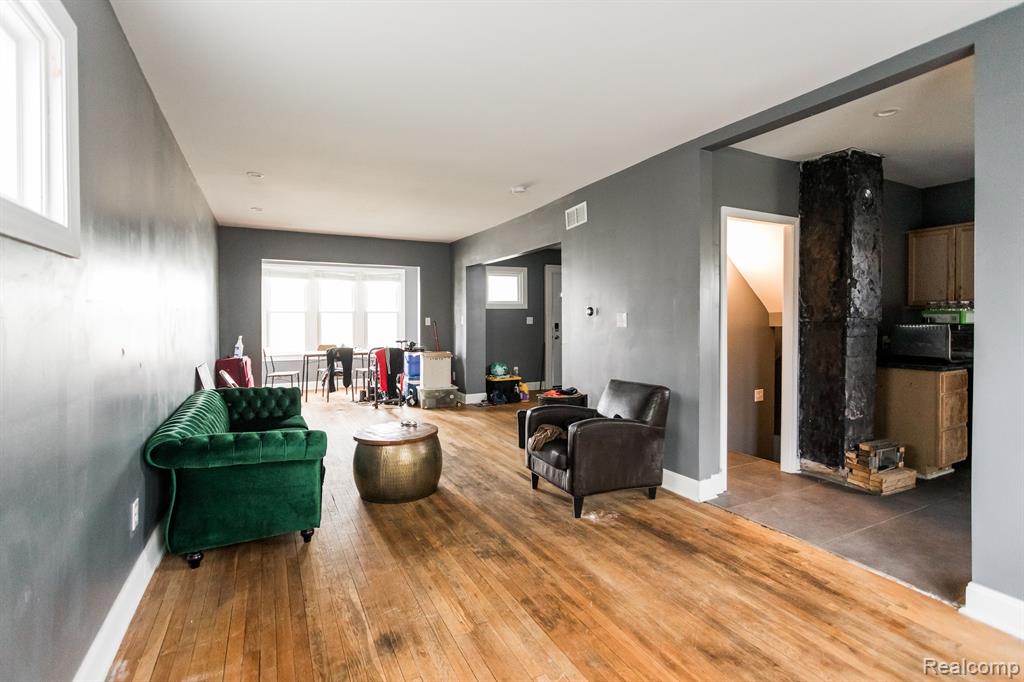 219 Waverly Street, Highland Park, MI 48203 — Photo 8