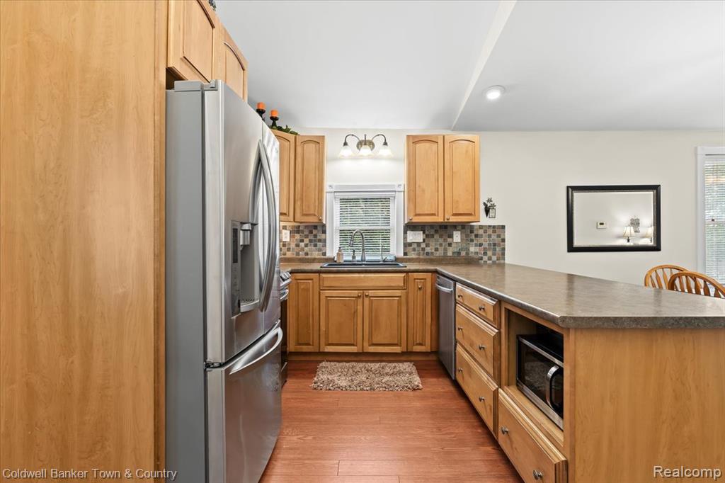 584 Black Oaks Trail, Howell, MI 48843 — Photo 10