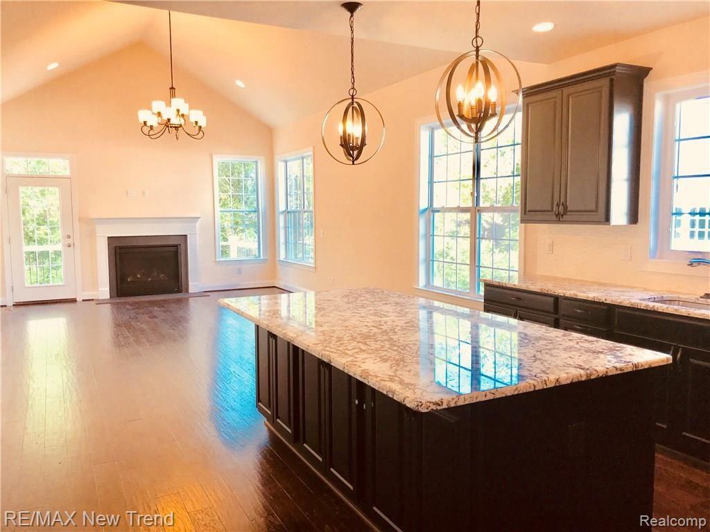 42932 Cardinal Way, Novi, MI — Photo 11