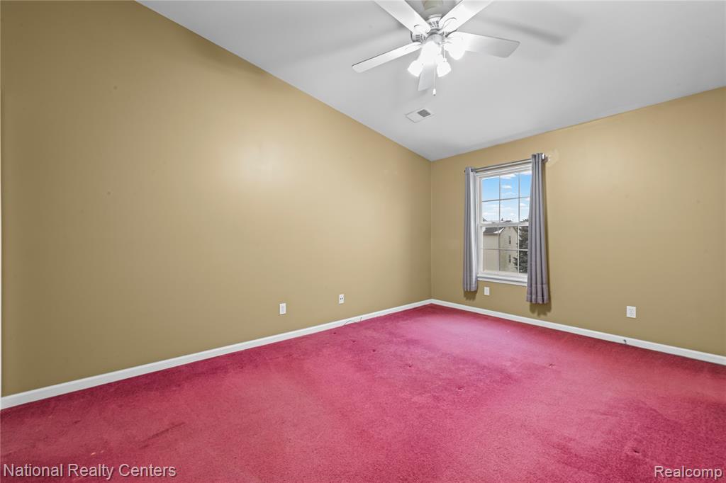 4967 Oak Hill Drive, Waterford, MI 48329 — Photo 18