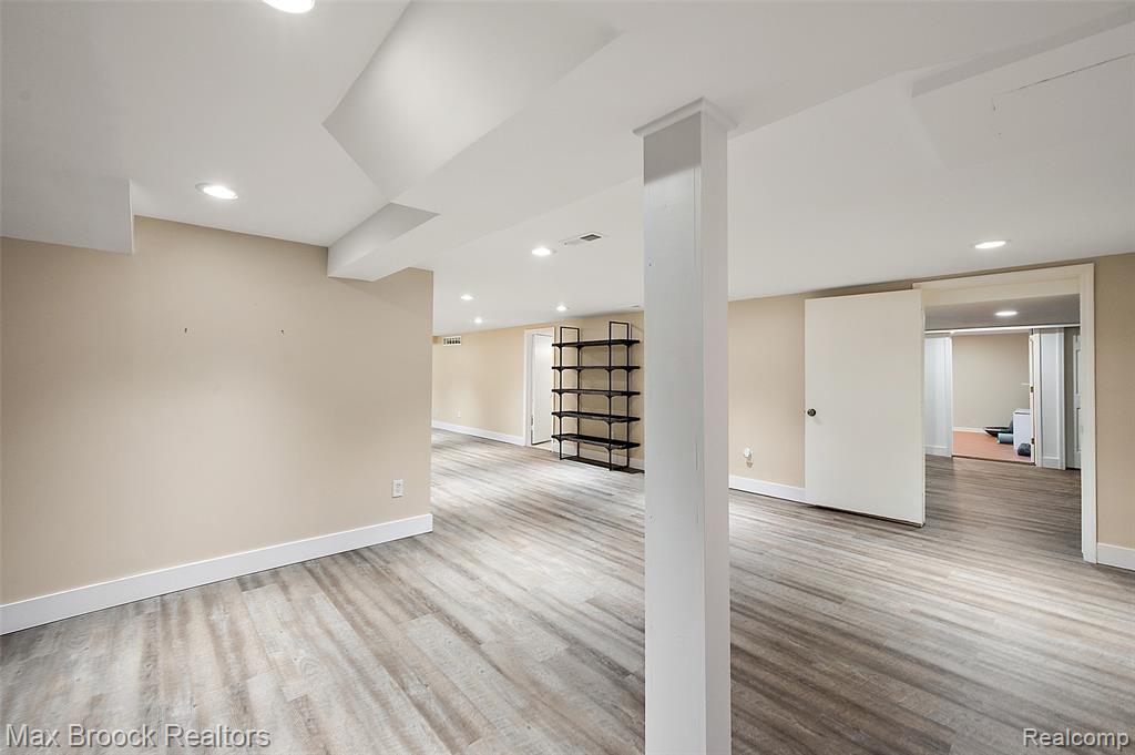5175 Woodlands Drive, Bloomfield Hills, MI 48302 — Photo 23