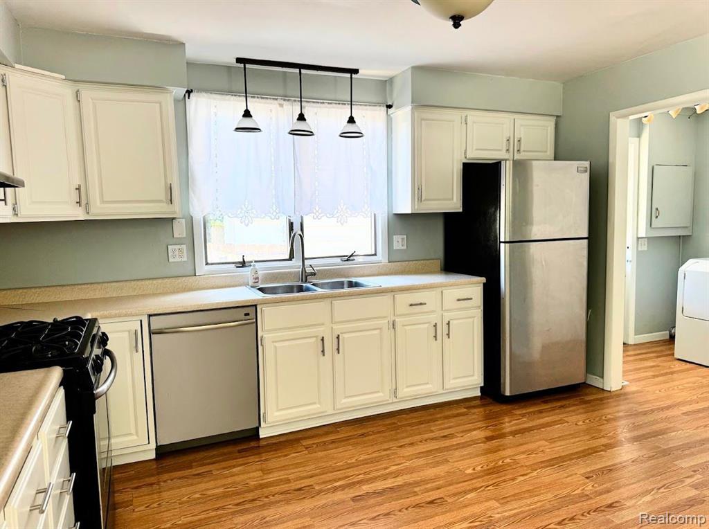 722 YORK Street, Milan, MI 48160 — Photo 4