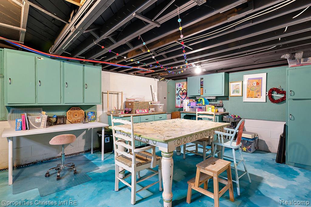 13103 KINGSTON Avenue, Huntington Woods, MI — Photo 47