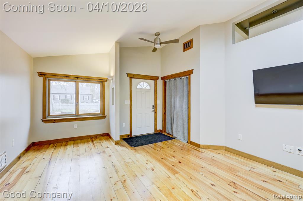703 Gardenia Avenue, Royal Oak, MI 48067 — Photo 10