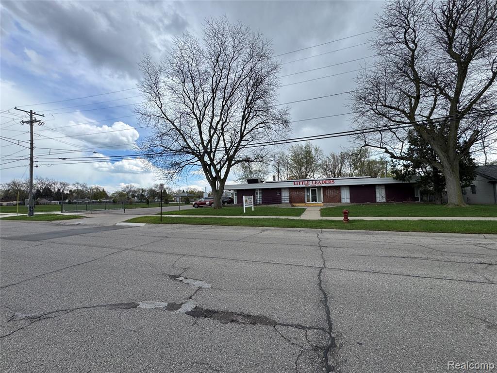 14060 Stephens Road, Warren, MI 48089 — Photo 4
