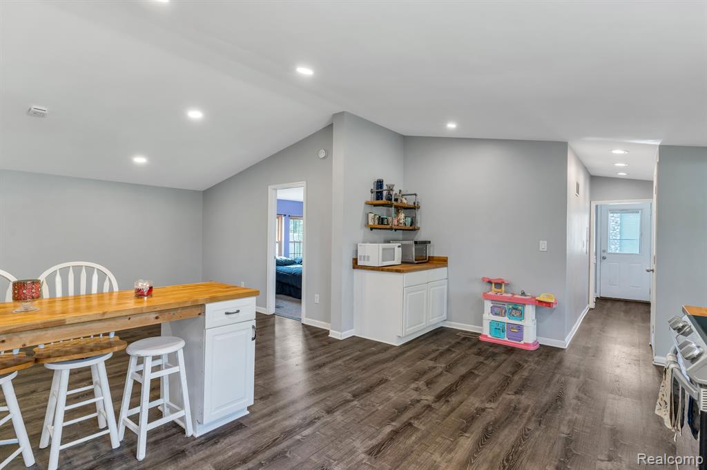 7167 E CARPENTER Road, Davison, MI 48423 — Photo 8