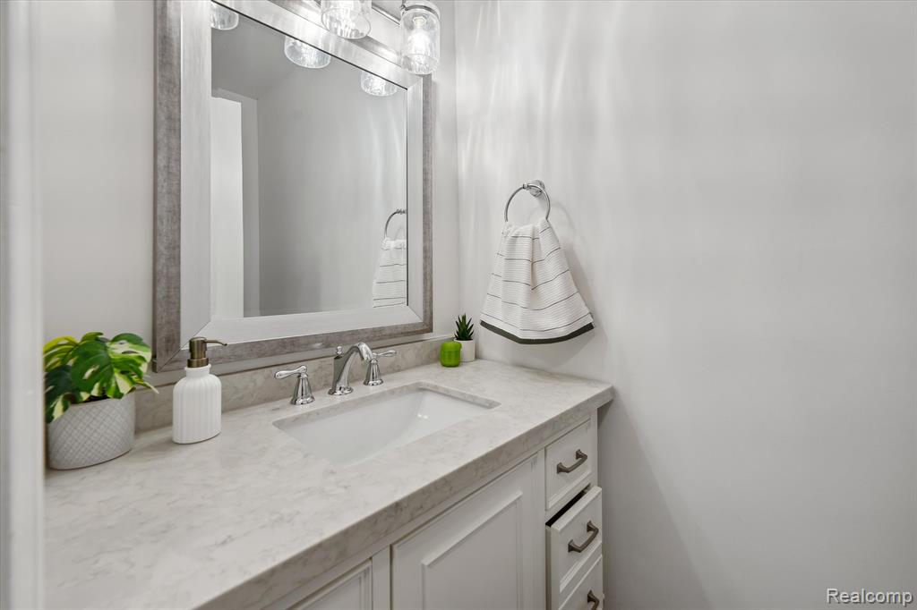 21378 Summerside Court Court, Northville, MI 48167 — Photo 18