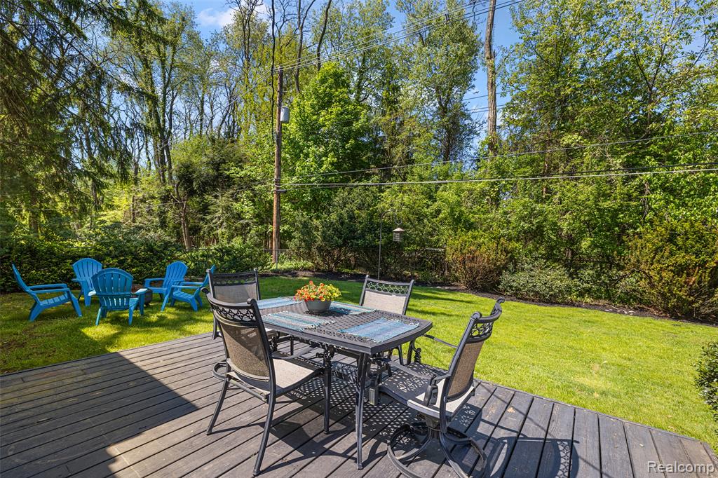 6804 Spruce Drive, Bloomfield Hills, MI 48301 — Photo 25