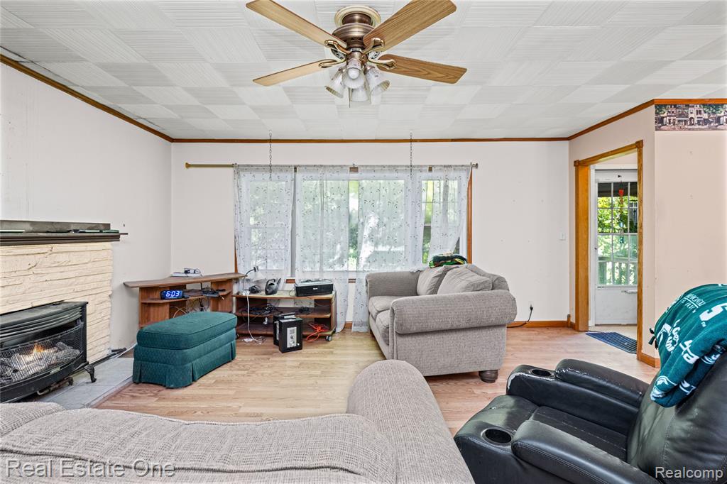 9585 N Eston Road, Clarkston, MI 48348 — Photo 15