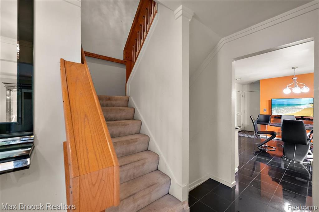 1592 S Hill Circle, Bloomfield Hills, MI 48304 — Photo 15