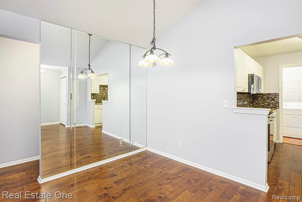 44882 Marigold Drive, Sterling Heights, MI 48314 — Photo 4