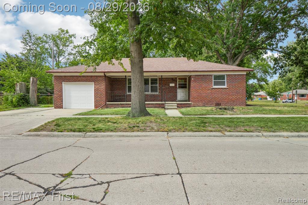 29309 Milton Avenue, Madison Heights, MI 48071
