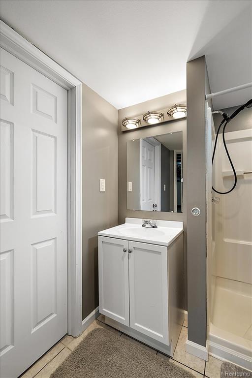 9364 Colorado Street, Livonia, MI 48150 — Photo 47
