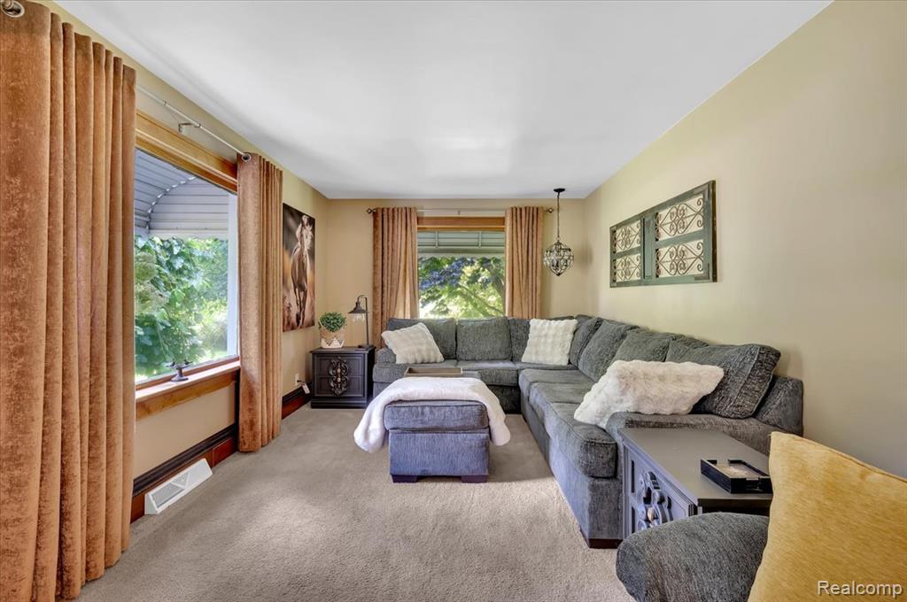 1381 Roods Lake Road, Lapeer, MI 48446 — Photo 12