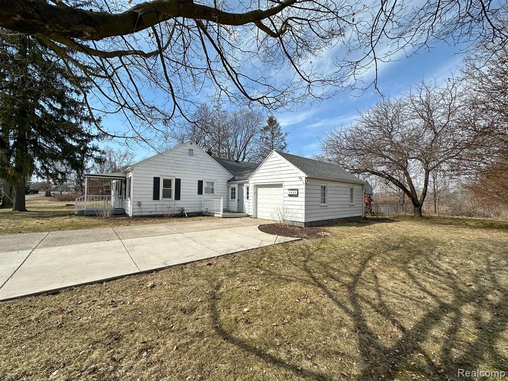 6430 Bishop Road, Lansing, MI 48911 — Photo 3