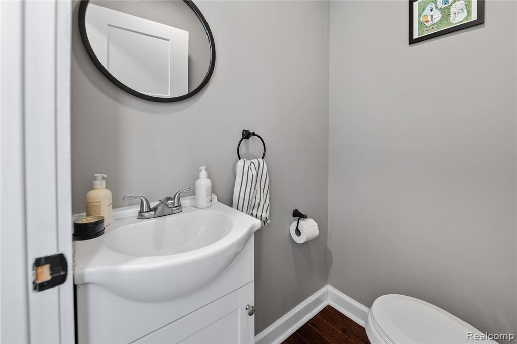 818 Mohawk Avenue, Royal Oak, MI 48067 — Photo 30