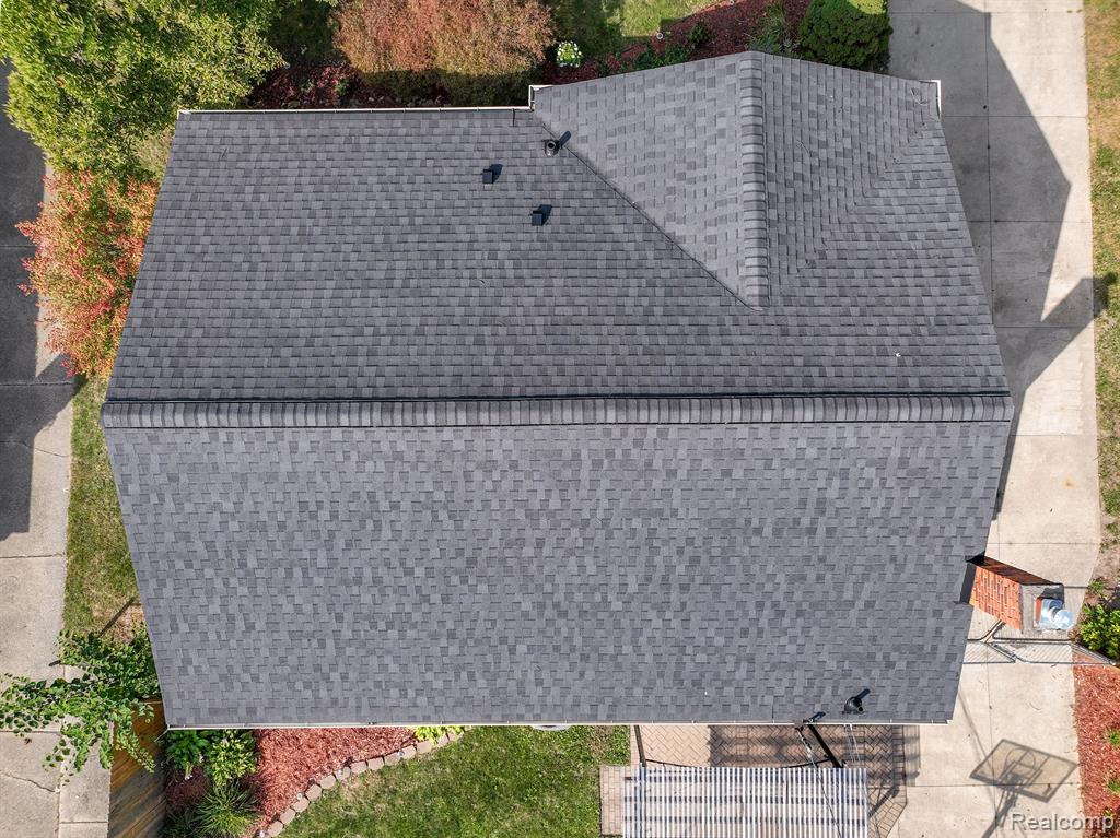 9950 HENRY RUFF Road, Livonia, MI 48150 — Photo 29