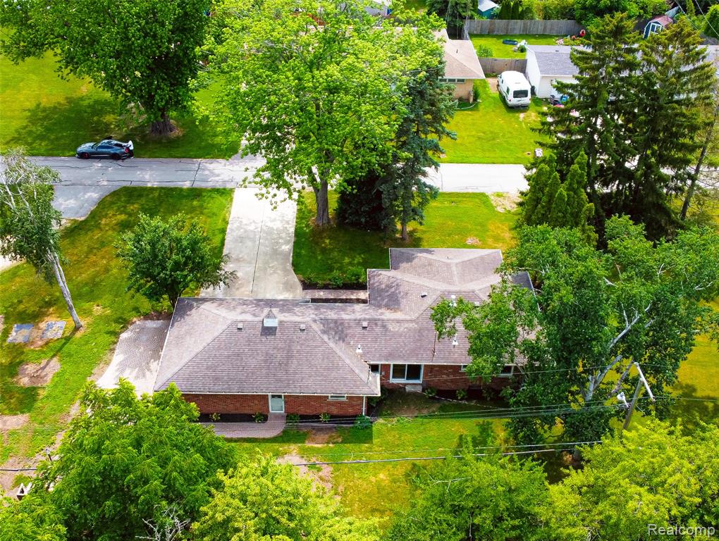 4408 S Lake Drive, Newport, MI 48166 — Photo 35