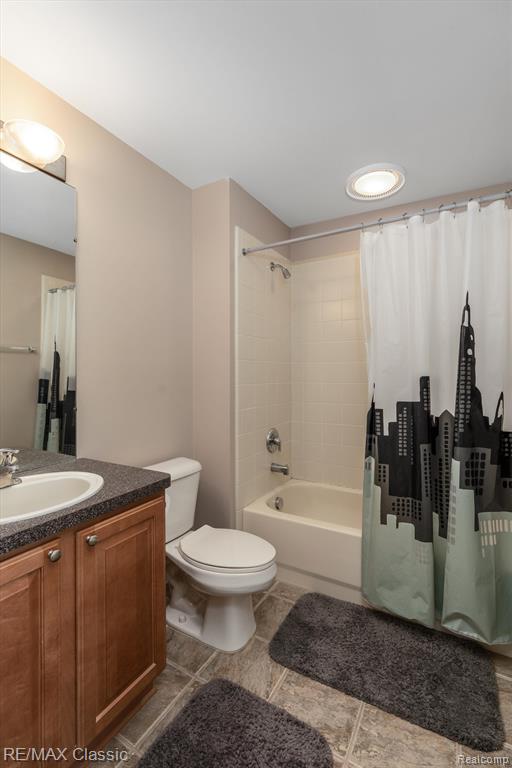 18002 STONEBROOK Drive, Northville, MI 48168 — Photo 44