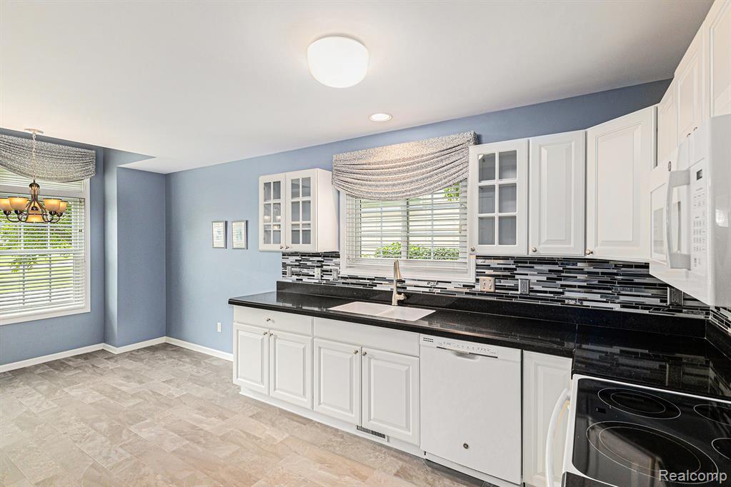 4759 New Haven Drive, Howell, MI 48843 — Photo 3