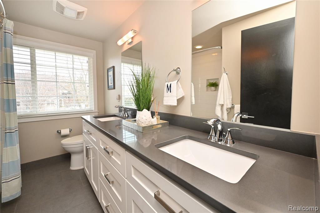 862 S Glenhurst Drive, Birmingham, MI 48009 — Photo 27