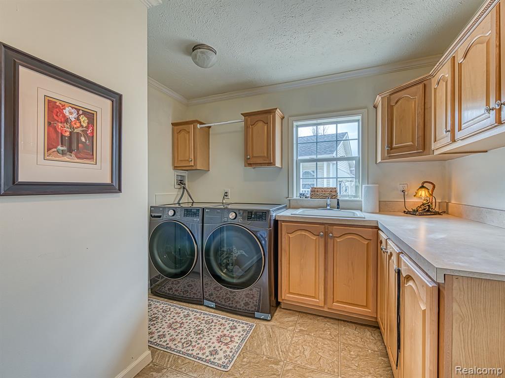 29703 Vinewood Lane, Gibraltar, MI — Photo 22