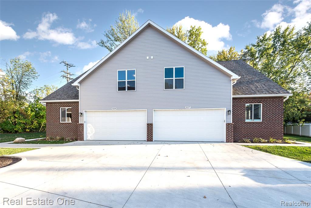 529 Indian Oaks Drive, Howell, MI 48843 — Photo 3