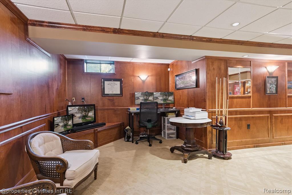 39510 Edgewater Drive, 100, Northville, MI 48168 — Photo 32