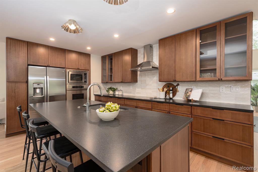 1907 Raymond Place, Bloomfield Hills, MI 48302 — Photo 8