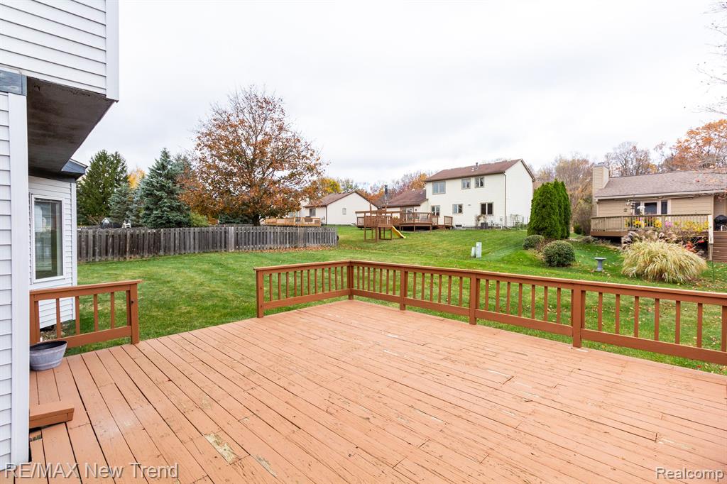24486 RIVERVIEW Lane, Novi, MI — Photo 38