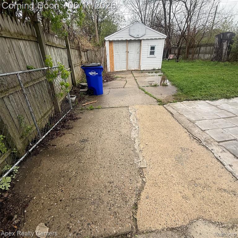 6515 Ashton Avenue, Detroit, MI 48228 — Photo 24