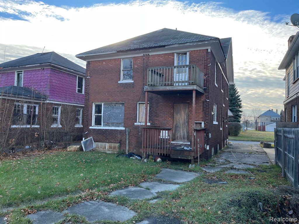 9400 WILDEMERE Street, Detroit, MI 48206 — Photo 2