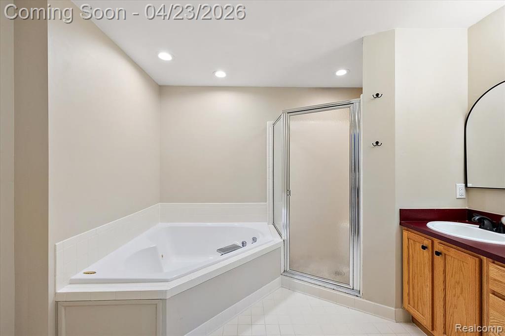 5867 Cary Drive, Ypsilanti, MI 48197 — Photo 32