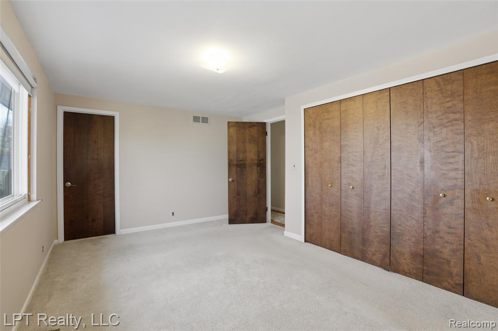 6378 Emerald Lake Drive, Troy, MI 48085 — Photo 12