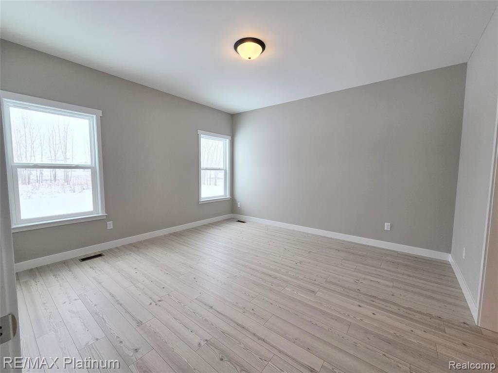 7502 Skylar Court, Swartz Creek, MI 48473 — Photo 14