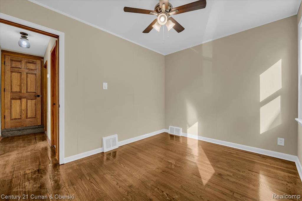 4191 Grindley Park Street, Dearborn Heights, MI 48125 — Photo 16