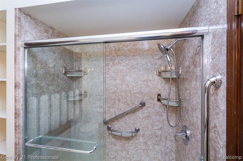 6133 Sundance Trail, Brighton, MI 48116 — Photo 21