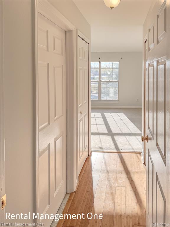 44327 LAKEPOINTE Drive, Sterling Heights, MI 48313 — Photo 17