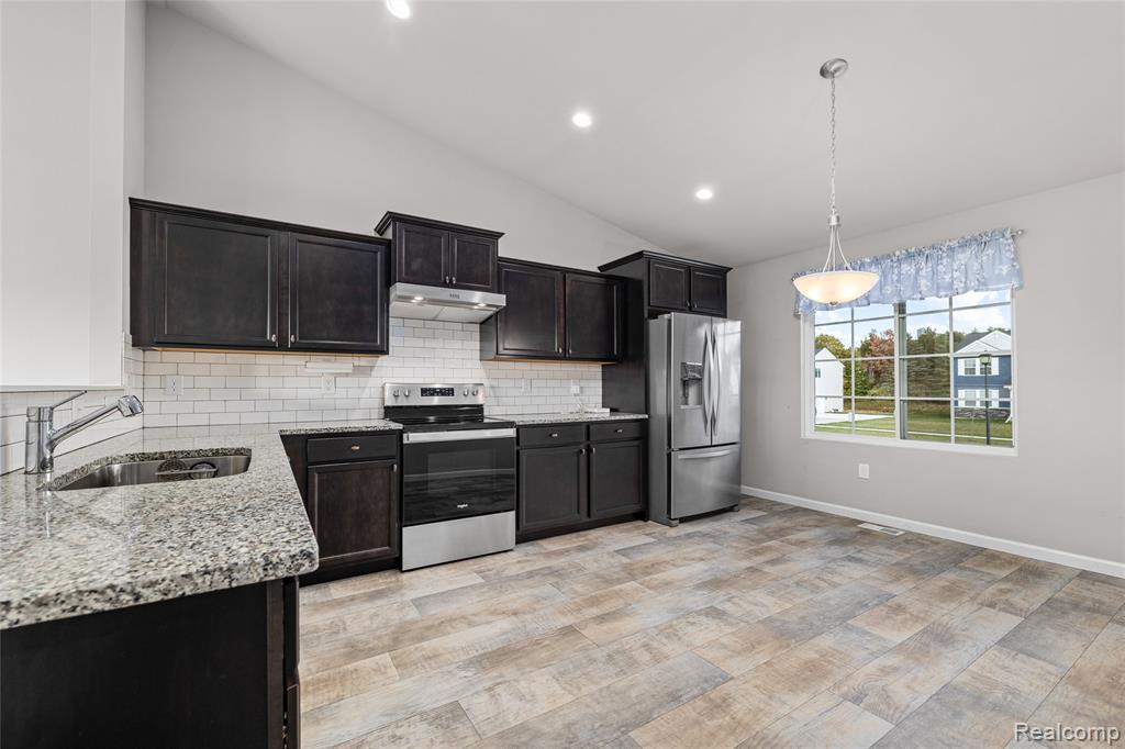 7158 Primrose Lane, Grand Blanc, MI 48439 — Photo 10