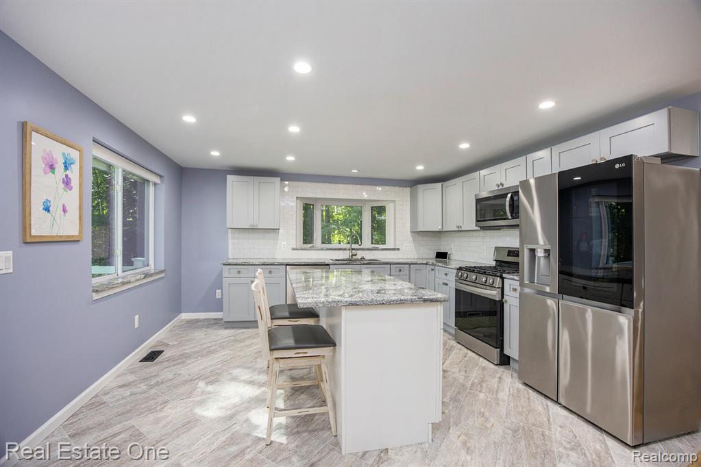 4666 County Line Road, Lenox, MI 48048 — Photo 4
