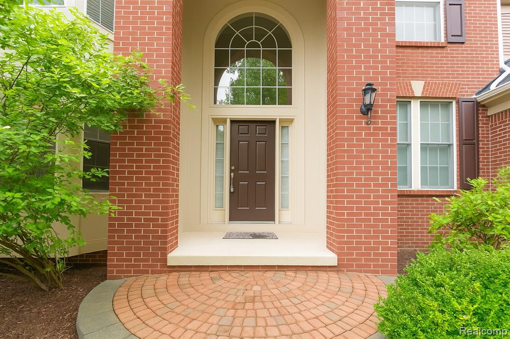 5401 Creekmonte Drive, Oakland, MI 48306 — Photo 3