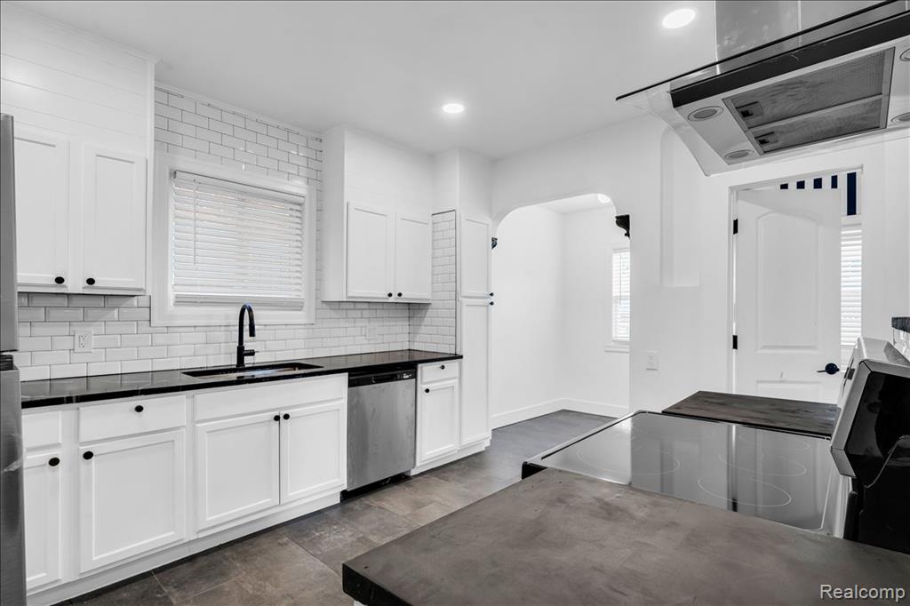 2633 Collingwood Street, Detroit, MI 48206 — Photo 13