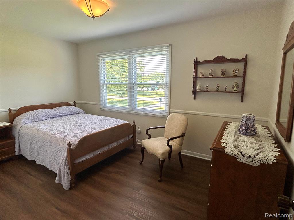 1427 N SILO RIDGE Drive, Ann Arbor, MI 48108 — Photo 12