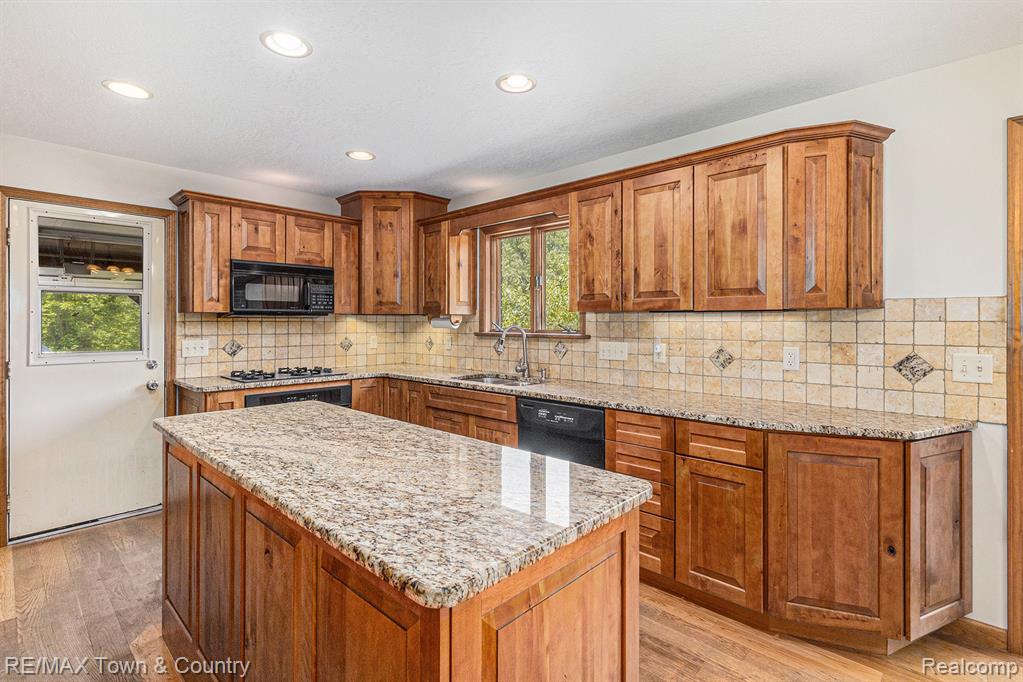 7346 Potter Road, Flushing, MI 48433 — Photo 12
