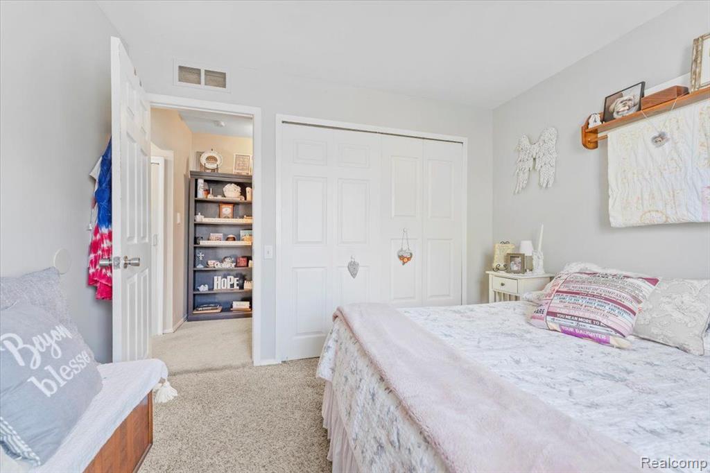 23534 Stonehenge Boulevard, Novi, MI — Photo 16