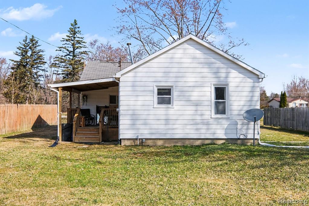 5091 W Carpenter Road, Flint, MI 48504 — Photo 19