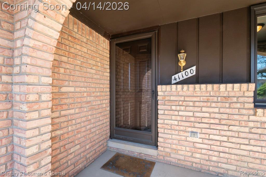 41100 White Haven Court, Northville, MI 48168 — Photo 11